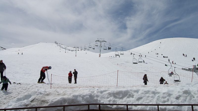 Snowboarding (file photo)