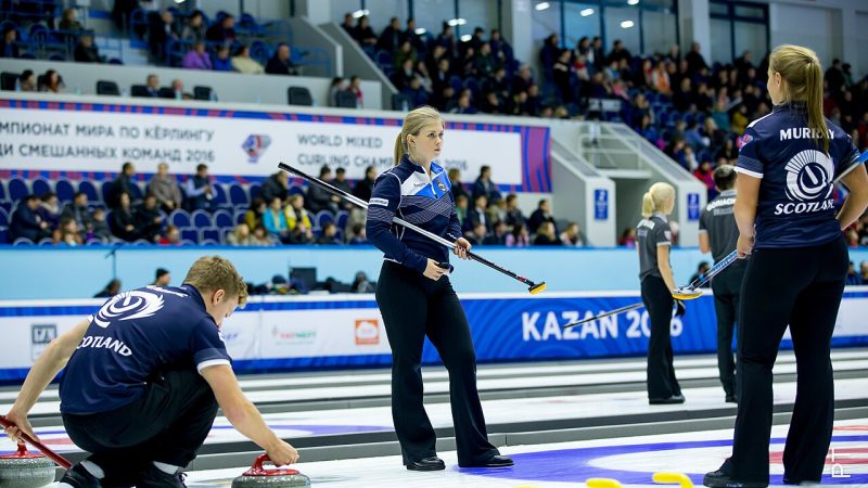 Curling (foto d'archivio)